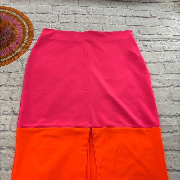 🔵”NWOT”Vibrant Pink and Orange Exposed Zipper Chic Skirt - Picture 6 of 11